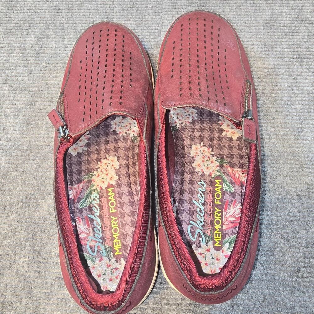 Skechers Women's Burgundy and Red Trainers